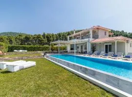 Villa Aelia by Kardous