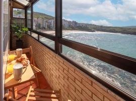 AG Piso Caldeirón Malpica, primera linea de playa, hotel a Malpica