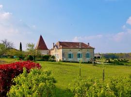 Chariaud, near Aubeterre sur Dronne, hotel a Saint-Romain