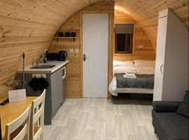 Otter Bay Pods, Glamping Pods nr Stornoway, Isle of Lewis, ubytování s možností vlastního stravování v destinaci Knock