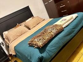 Habitaci&oacute;n grande y confortable en el centro de la ciudad, alojamiento en Cochabamba