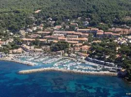 La Pinède entre village et plage Saint Cyr sur Mer
