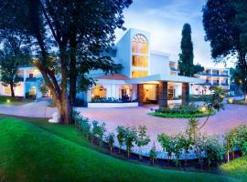 Gir Serai - IHCL SeleQtions: Sasan Gir şehrinde bir otel