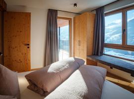Lahnerhof Mountain Retreat Chalets with Sauna and Alpine Flair, hotel en Lutago