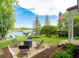 Lakefront Cottage