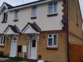 Entire 2 bedroom home with parking in Coventry, UK