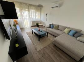 Debreceni Egyetem Nagyerdei Apartman - ingyenes zárt parkolóval, Hotel in Debrecen