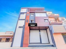 Super Townhouse LIG Main Road Indore, hotel poblíž Letiště Devi Ahilya Bai Holkar - IDR, Indaur
