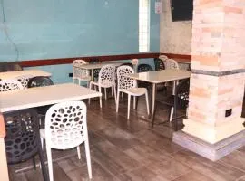 Crux hotel, hotel poblíž Mezinárodní letiště Entebbe - EBB, Bunamwaya