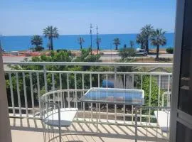 Affacciati sul mare