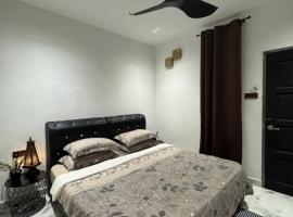 Stylish Balinimo Guest room - King Bed, Free Netflix, Prime & Wi-Fi Near Bukit Mertajam, hotel v destinaci Kubang Semang