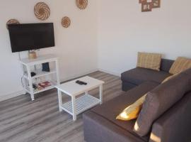 Apartamentos Serranheira, hotel em Costa de Santo André