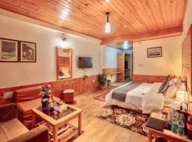V V Aero a wooden exotic stay,Near old manali