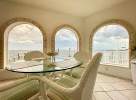 3bd 3ba Riverfront, 1 month min