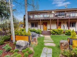 Chic Condo Unit 1, отель в Аспене