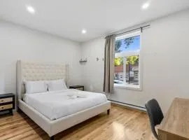 The Urban Retreat Trendy 3BR in NDG
