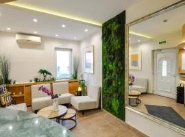 Cozy Villa withy yard and private parking