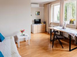 Mira - Mira pokoje z widokiem na jezioro, hotel v destinaci Chmielno