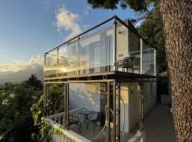 House in the pines, hotel s jacuzzi v destinaci Sutomore