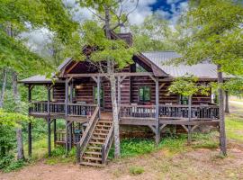 3 Suite Peaceful Blue Ridge Cabin, cabană din Mineral Bluff