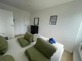 Beautiful bright apartment for 4 with privacy