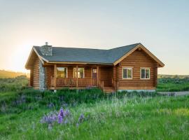 Log Cabin Teton Views & Pets OK, hotel v destinaci Tetonia