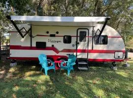 Retro camper