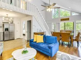 Poconos Family Home w/ Lake Access & Game Room