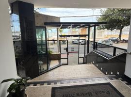Apartamento 03 quartos na Praia do Morro - Edifício Beira Mar: Guarapari şehrinde bir otel