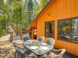 Walk to Lake Almanor Prattville Cabin with 2 Decks!