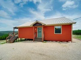 Pet-Friendly Hideaway 13 Mi to Leakey