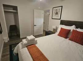 Aansel Suites QUEEN ROOM