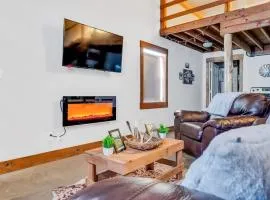 The Den at J-Barn - Secluded Retreat