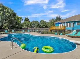 Heated Pool l Indoor Jacuzzi Tubs I Arcade l Outdoor Hot Tub