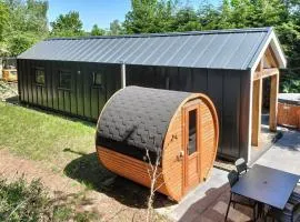 Beautiful Home In Heinkenszand