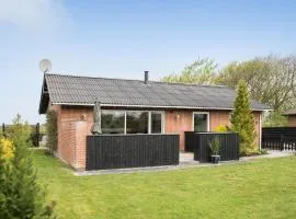Cozy Home In Bredebro With Wifi