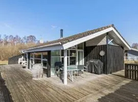 Nice Home In Ebeltoft With Sauna
