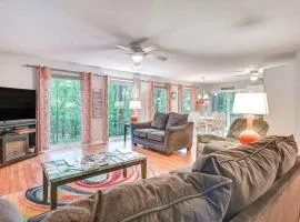 Delma's Haven in Cadiz - Deck & Lake Access