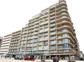 Apartment in Nieuwpoort by the Beach