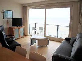 Apartment in Nieuwpoort near the Beach