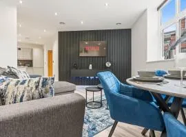 City Centre Luxury Apartment, Sofa Bed, Netflix, WiFi, Relocators, Contractors, Families Welcome