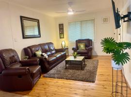 Private duplex in Rangeville, hotel en Toowoomba