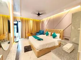 A LUXUARY HOTEL DREAM!LAND Near Sea Beach And Jagannth Temple - Fully Air Conditioning Luxuary Rooms - Lift - Restaurant & Parking Facilities - Four Star Hotel In Puri