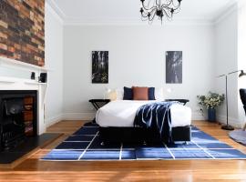 Mannsion on Mann 4Bed 3Bathroom Family Home, hotel in Inveresk