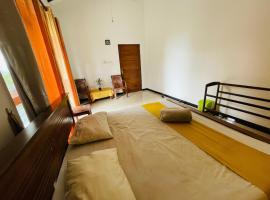 Namal Residence & Restaurant, ξενοδοχείο σε Nikawatawana