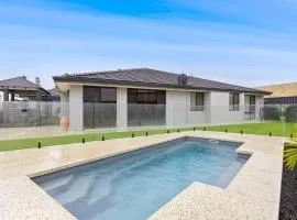 Coastal Retreat with Pool Alfresco & Family Comfo