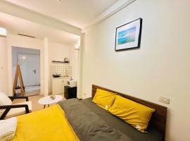 Home in Old Quarter HÀ NỘI - Night market, khách sạn ở Hà Nội