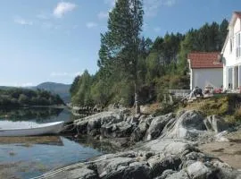 9 person holiday home in GURSKØY-By Traum