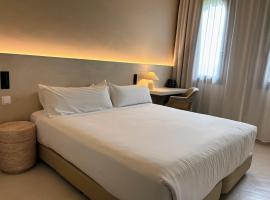 Les Clarisses Boutique Hotel, hotel v destinaci Vic
