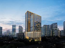 Swissôtel Living Jakarta Mega Kuningan, khách sạn ở Jakarta